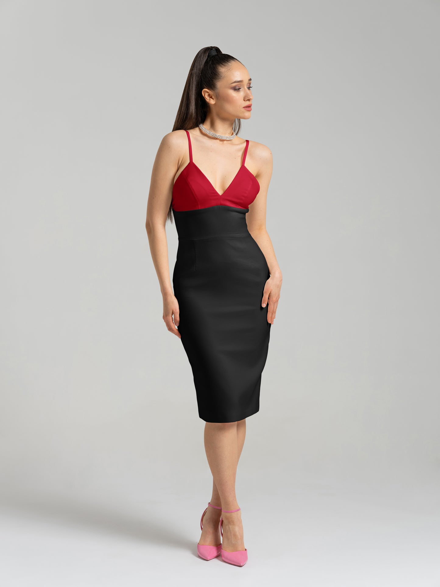 Bold Simplicity Midi Dress - Black & Red