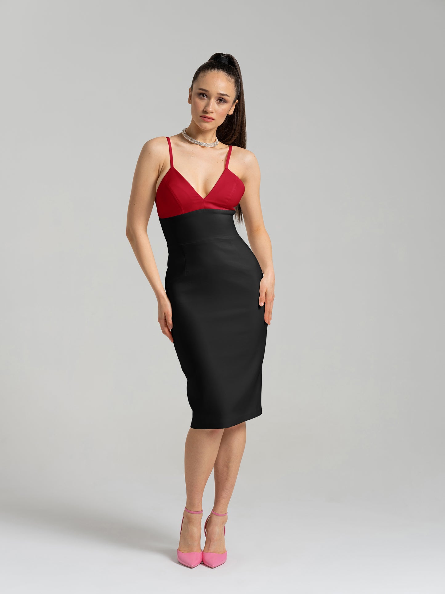 Bold Simplicity Midi Dress - Black & Red
