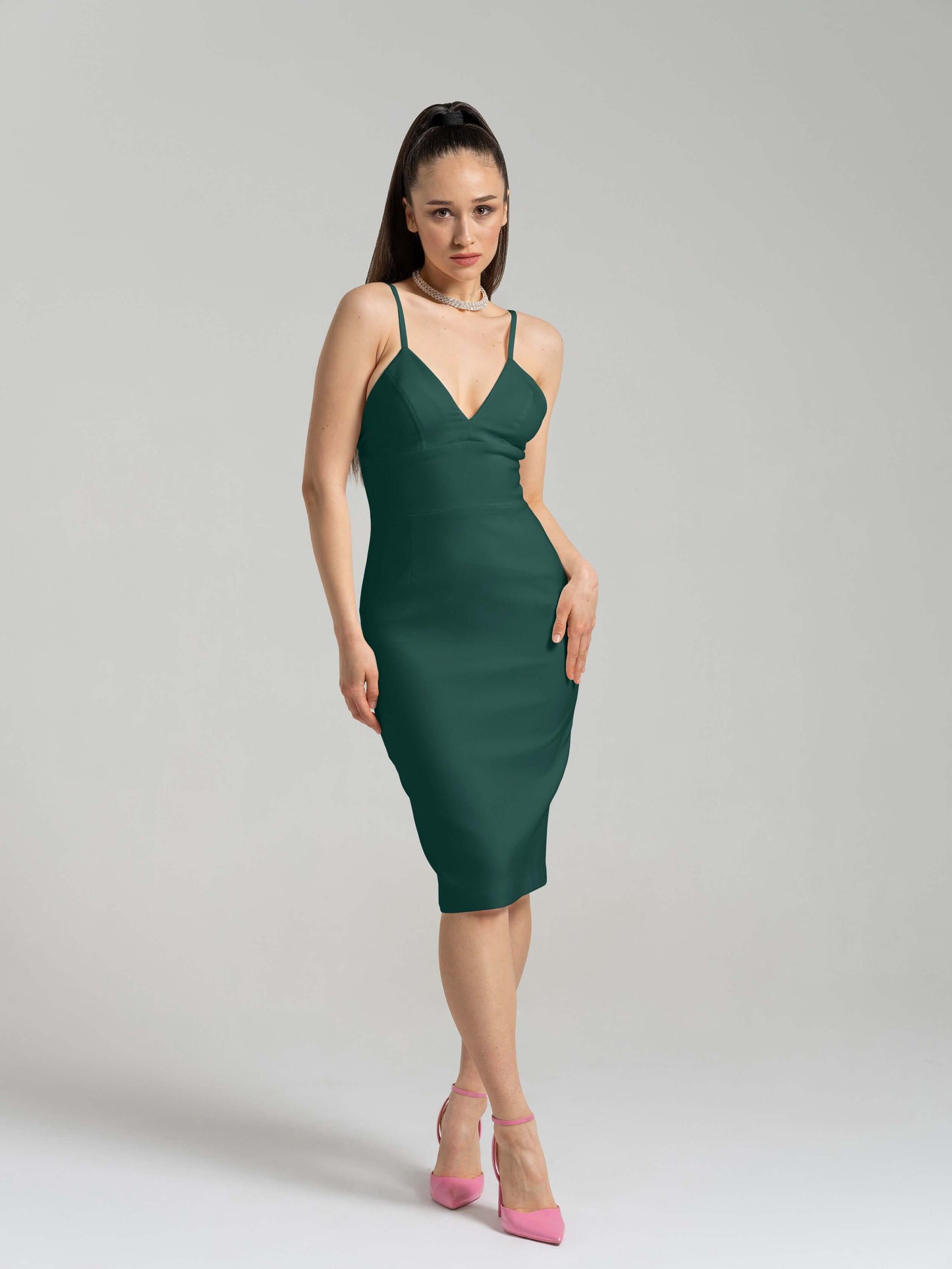 Bold Simplicity V-Neckline Midi Dress - Dark Green